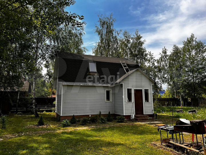 Дом 250 м² на участке 12 сот.