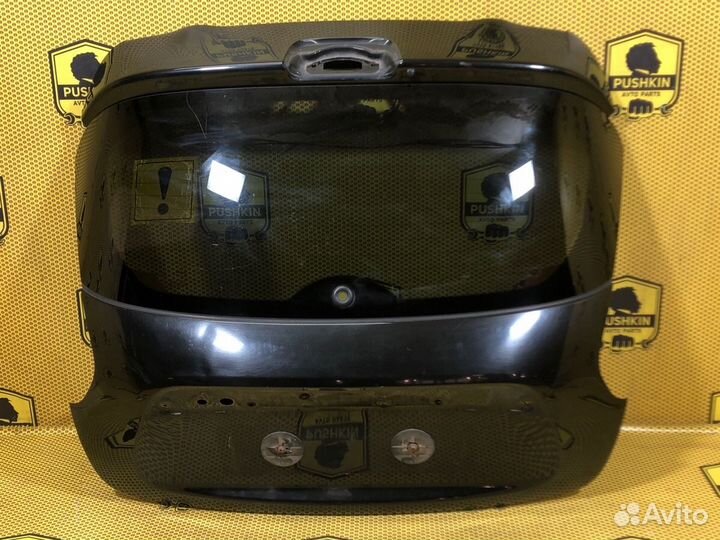 Крышка багажника Nissan Juke