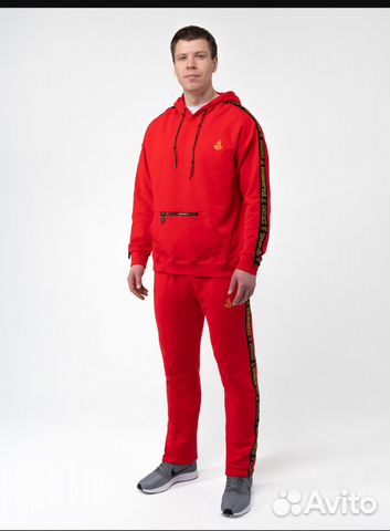 Спортивный костюм