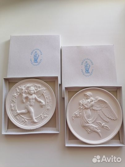 Гипсовое панно