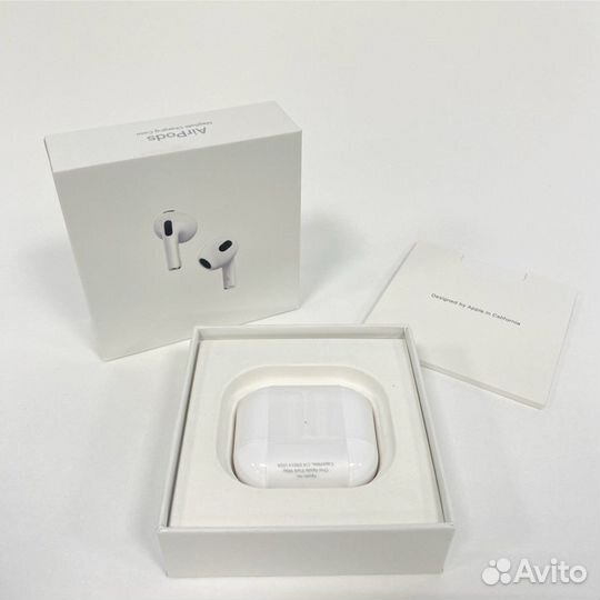 AirPods 3 (3-го поколения)