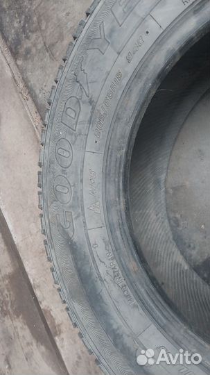 Goodyear Ice Navi Zea 205/65 R15 140M