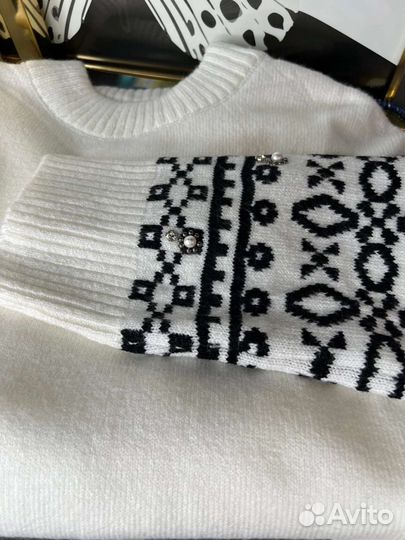 Свитер женский оверсайз