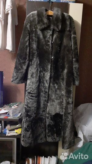 2 шубы мутоновых