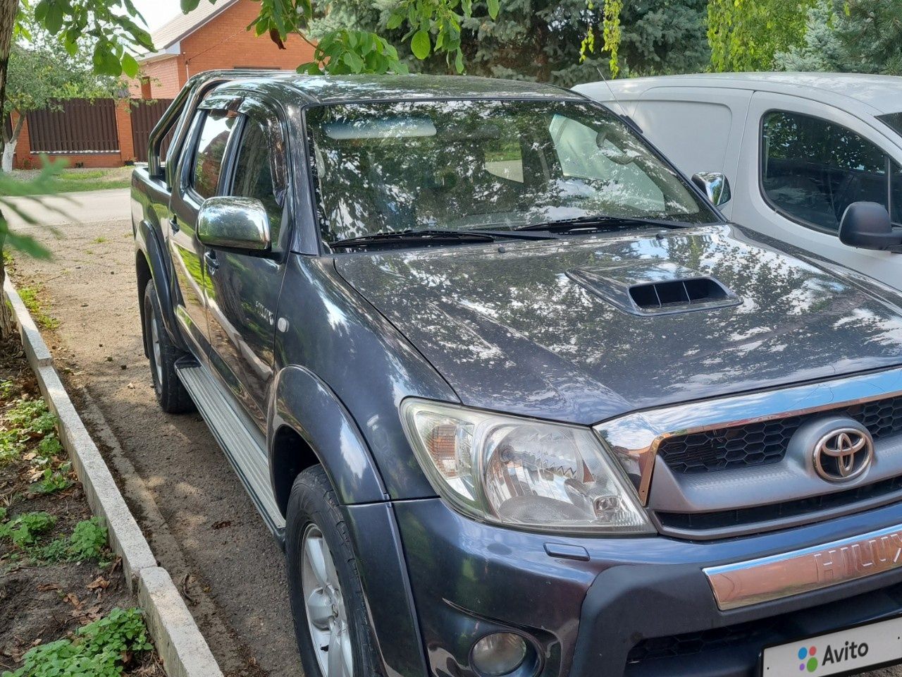 Toyota Hilux: фото владельца