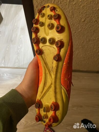 Кроссовки для футбола