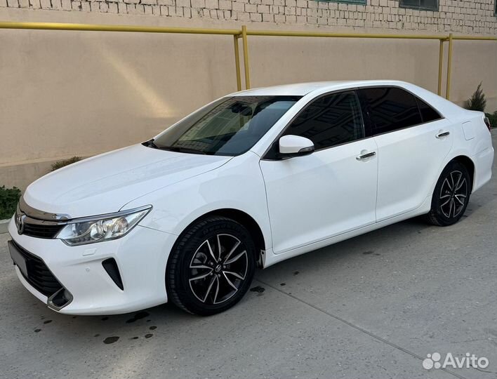 Toyota Camry 2.5 AT, 2015, 245 000 км