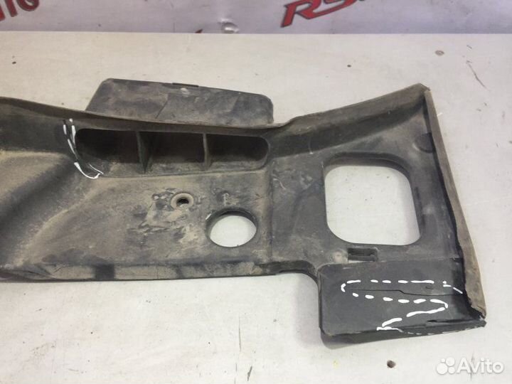 Воздухозаборник верхний Mercedes Cls-Class W218