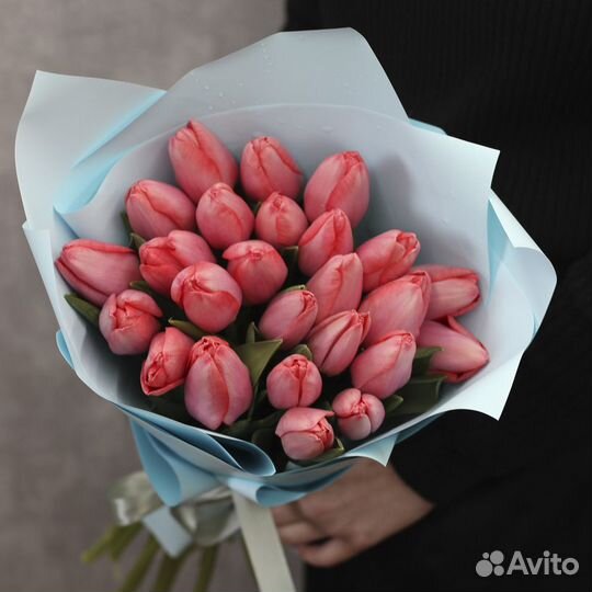 Букет нежных тюльпанов 25 шт Skittles