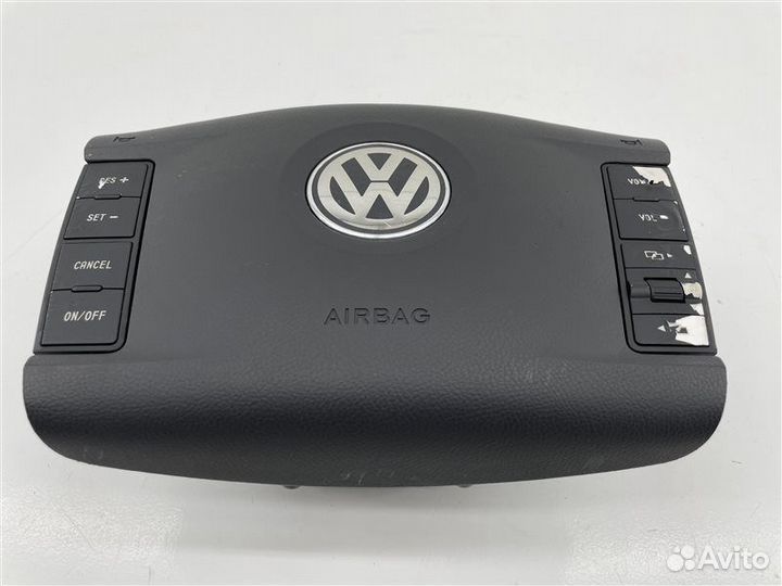Подушка безопасности водителя Volkswagen Touareg