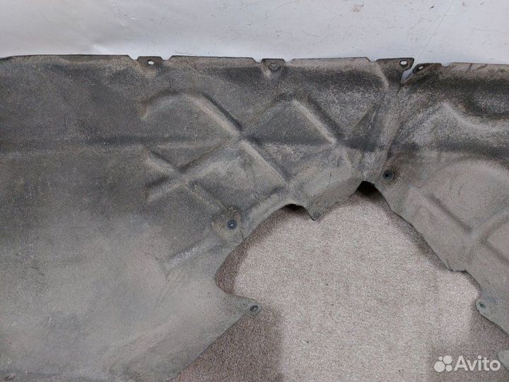 Подкрылок передний правый Volkswagen Touareg 2 NF