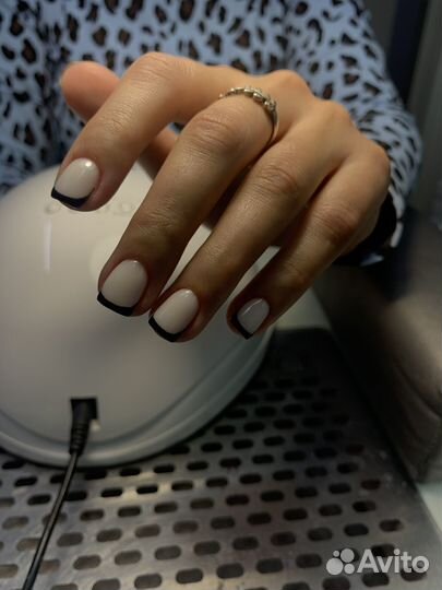 Маникюр и педикюр