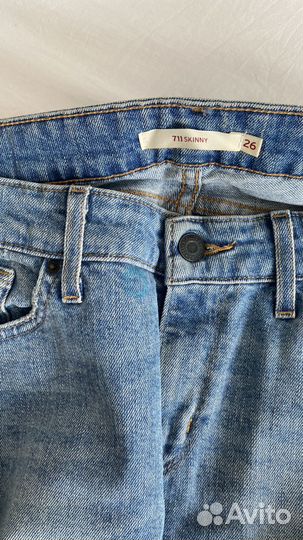 Джинсы Levi's 711