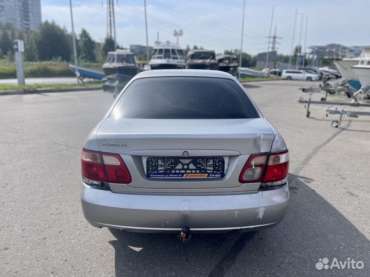 Nissan Almera, 2004