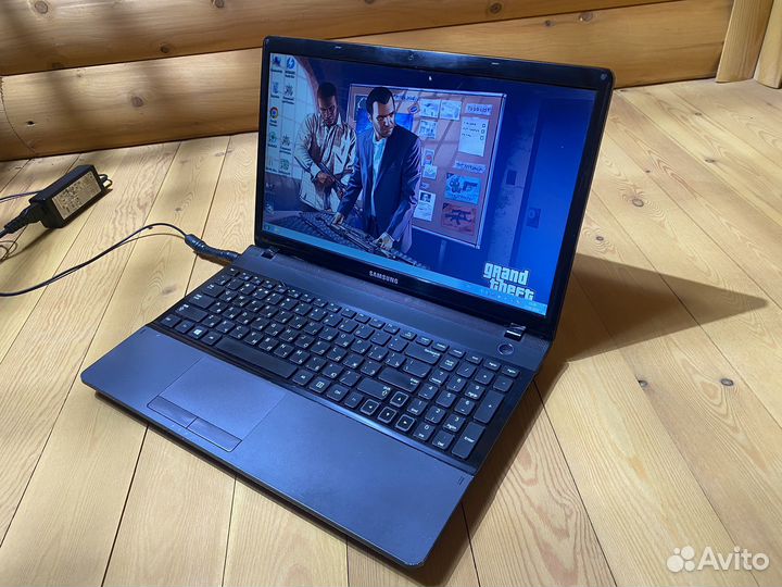 Мощный ноутбук Samsung/2видеокарты/ssd/600gb