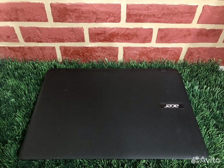 Acer - большой экран FullHD 17,3'/4 ядра Intel/SSD