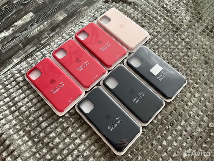 Оригинальный чехол на iPhone