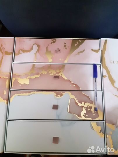 Коробка от адвент календаря Glossybox