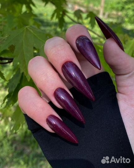 Маникюр с покрытием гель-лаком