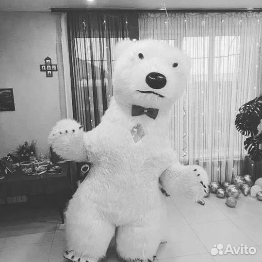 Белый мишка Снежок
