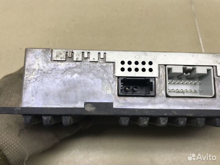 Усилитель акустической системы S40 2004-2012