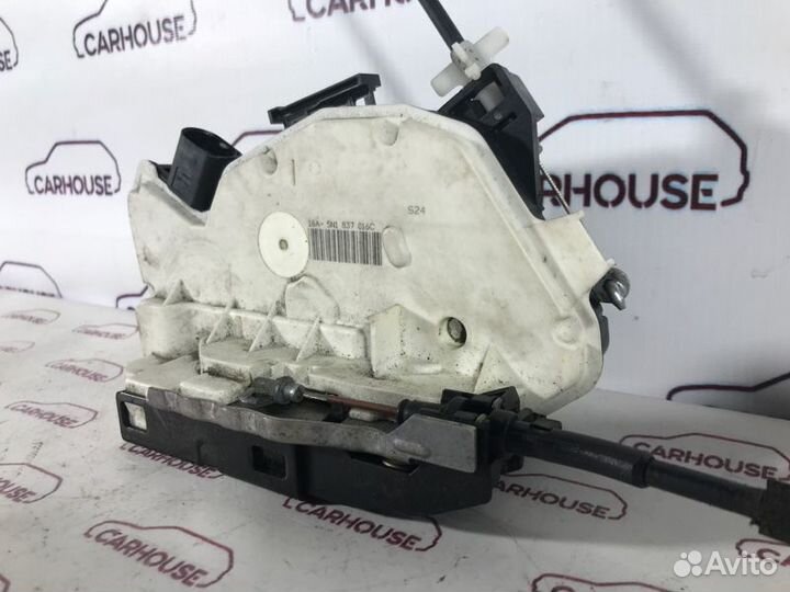 Замок двери передний левый Volkswagen Passat Cc