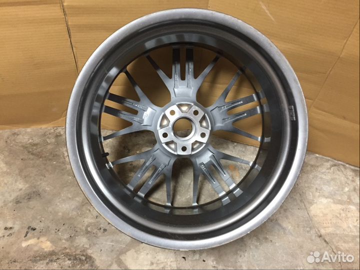 Один Диск одна штука r20 Audi Q7 4M