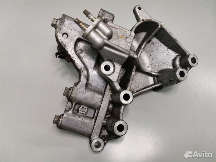 Кронштейн двигателя левый Lexus Rx AGL10 3.5 2010