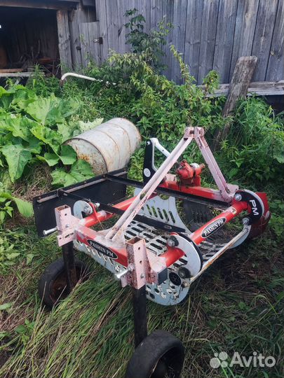 Картофелекопалка вибрационная грохотная