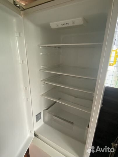 Холодильник LG