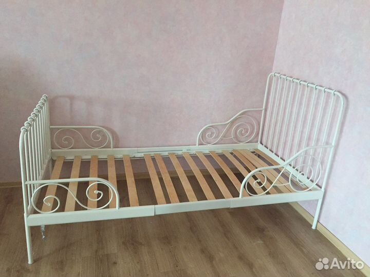 Детская кровать IKEA с матрасом раздвижная