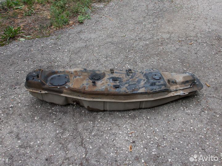 Топливный бак Mitsubishi Pajero IV 3.2