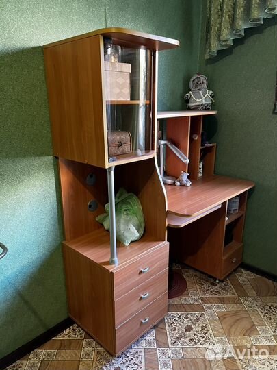 Компьютерный стол