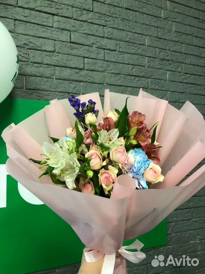 Букеты цветы роза хризантема лилия