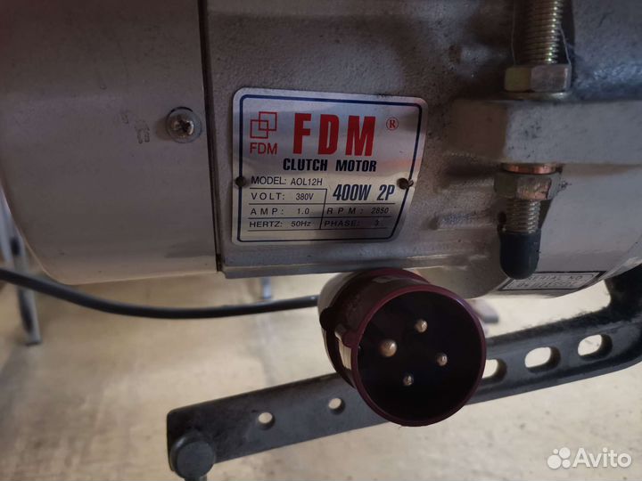 Производственная швейная машина бу