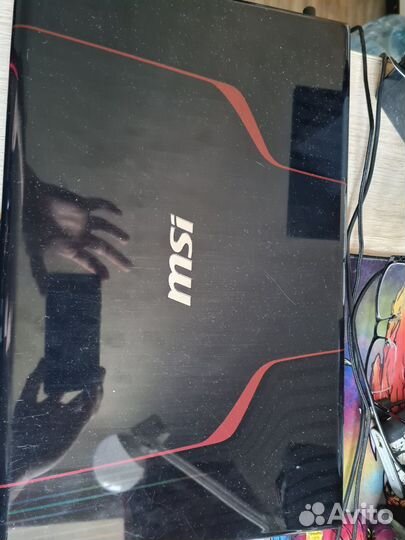 Ноутбук MSI