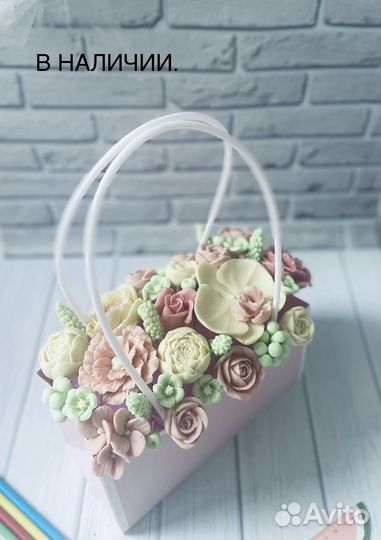 Шоколадные букеты на День учителя в наличии