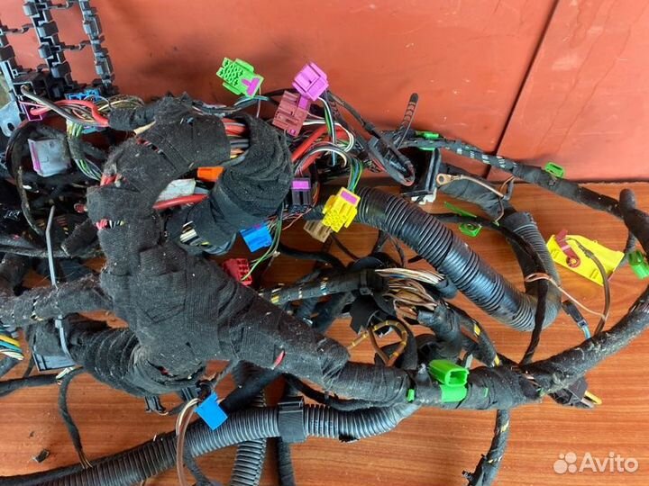 Проводка салона Vw Transporter T5 AXD 2005