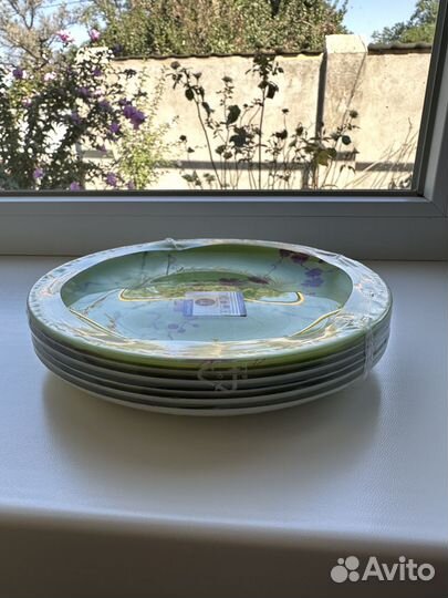 Столовый сервиз новый