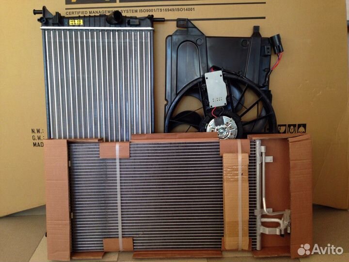 Форд Фокус 2 радиатор охлаждения новый