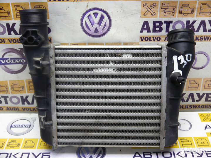 Интеркулер левый Ауди A4 А4 B7 Б7