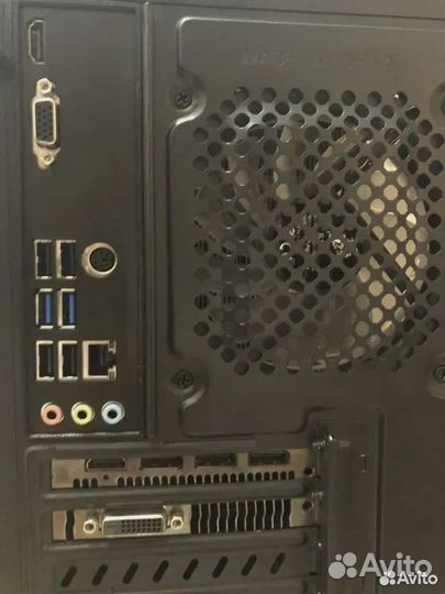 Задняя планка для материнской платы