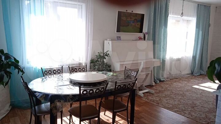 Дом 164 м² на участке 5 сот.