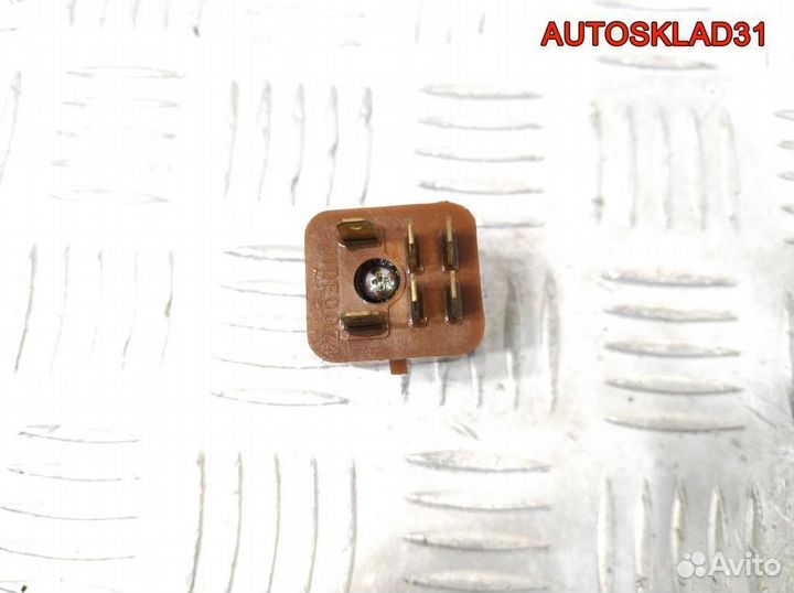 Реле зажигания Subaru Forester S11 25229AA050