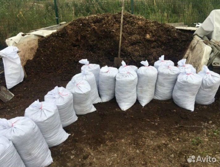 Куриный помет в мешках