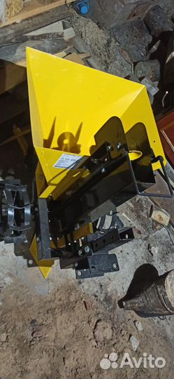 Картофелесажалка для мотоблока