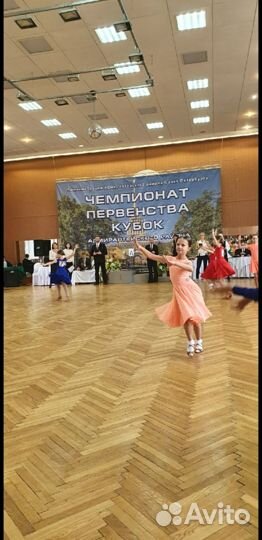 Платье для бальных танцев 34