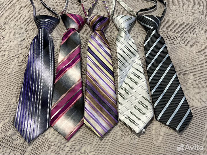 Галстук детский для школы новый