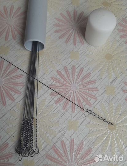 Поводки 30 см 50 шт с тубусом, струна