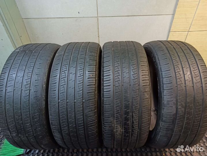 Aptany RU028 285/45 R22
